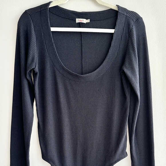 Faherty Legend™️ Rib Monroe Bodysuit, Black, Ribbed Long Sleeve, Size Large - Picture 6 of 16